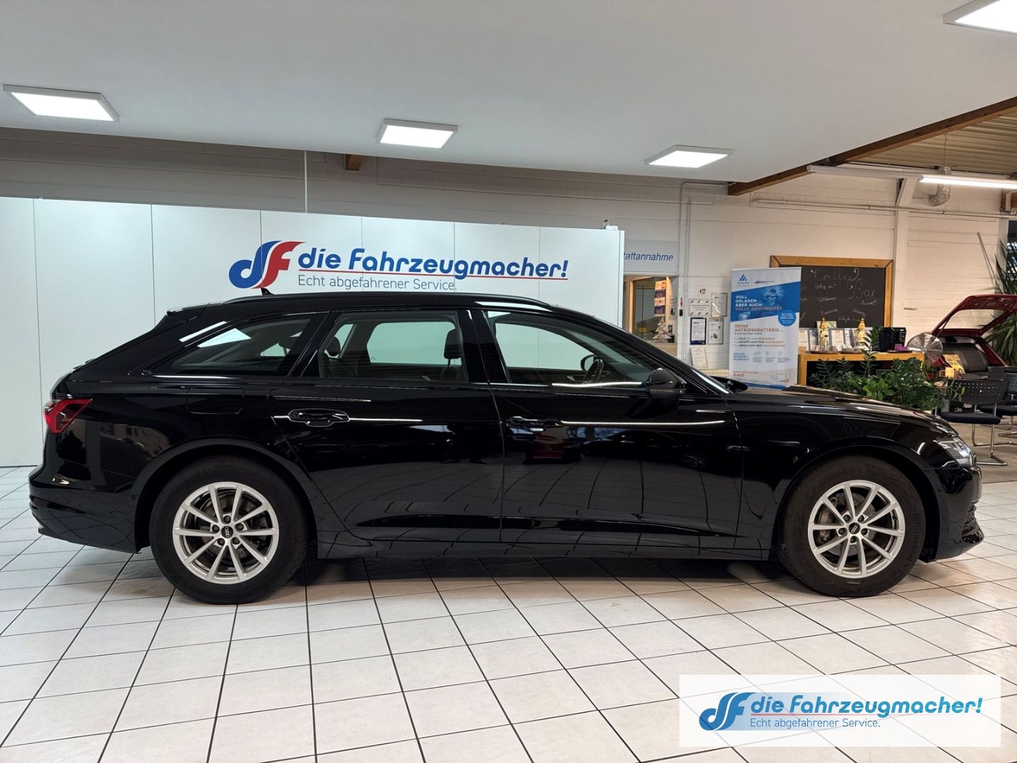Fahrzeugabbildung Audi A6 Avant 35 TDI Navi LED ACC El. Heckklappe Mehr