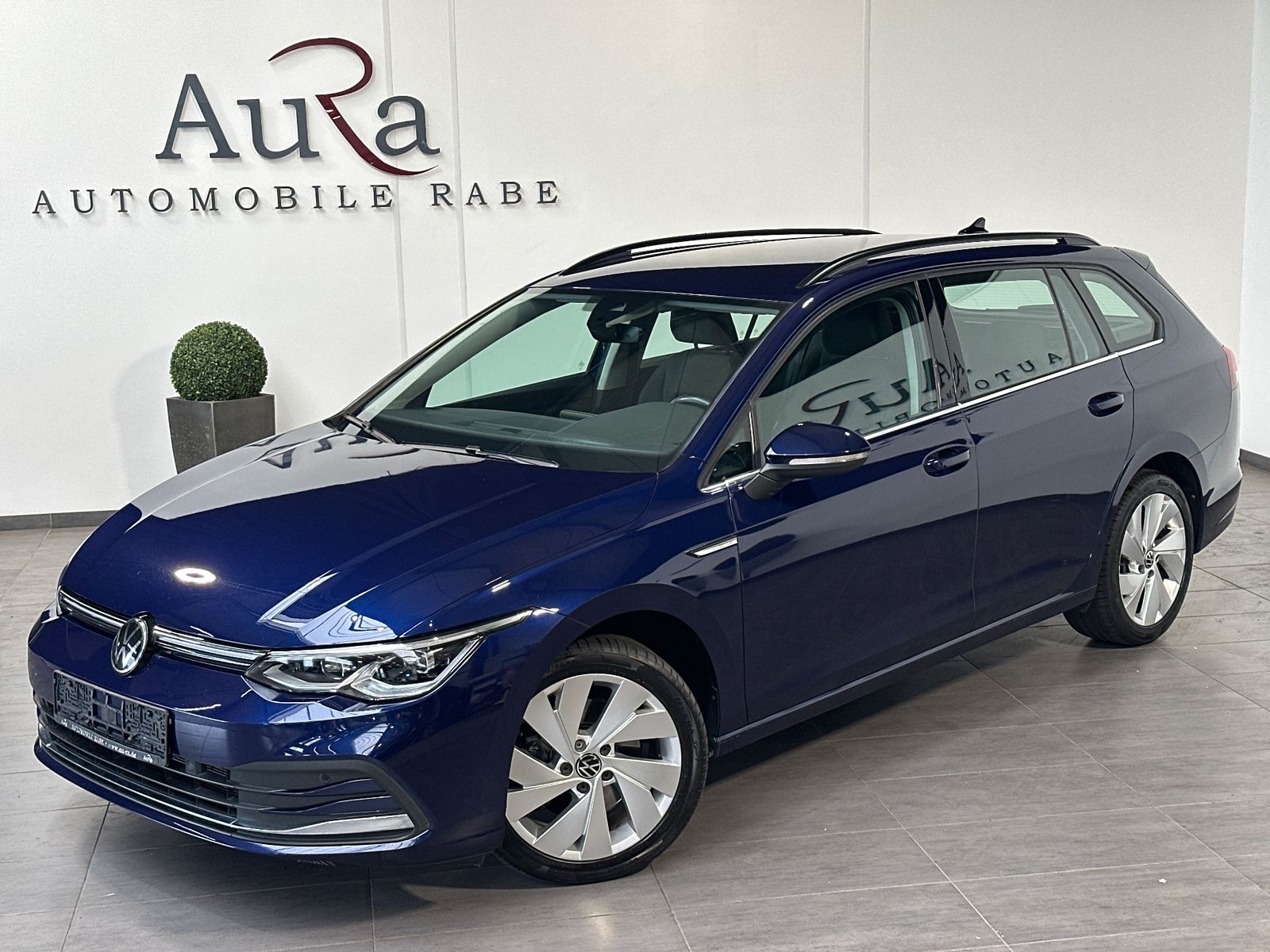Fahrzeugabbildung Volkswagen Golf Variant 2.0 TDI DSG Style NAV+AHK+ACC+KAM