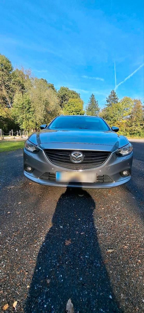Mazda 5 2013 — rear view