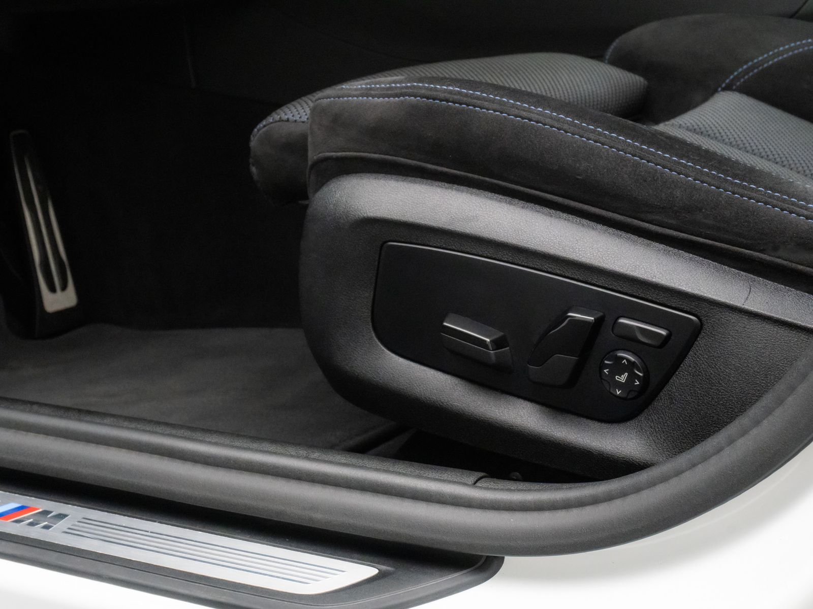 Fahrzeugabbildung BMW 540d xD M Sport Panorama Kamer Laser HUD DAB H/K
