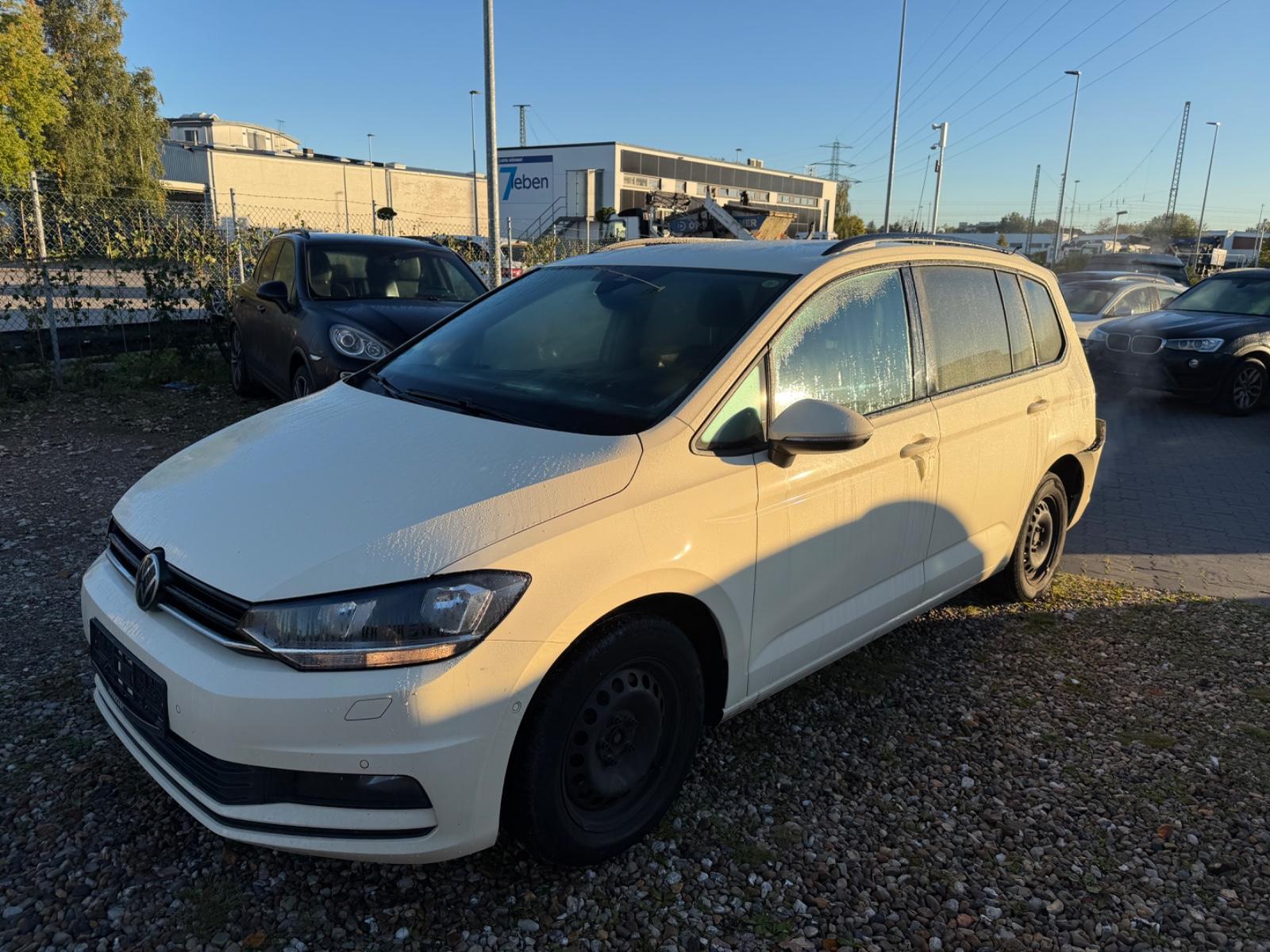 Volkswagen Touran 2.0 TDI, DSG, 7-Sitze, Navigation