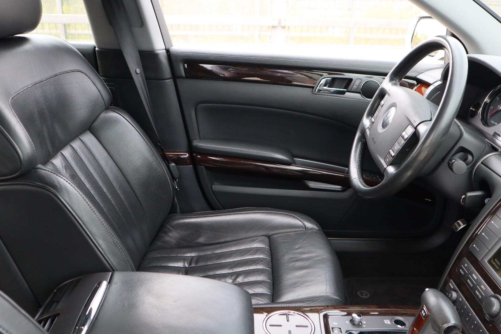 Volkswagen Phaeton 4.2 V8 4MOTION Tiptronic 5-Sitzer