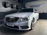Mercedes-Benz E 500 AMG-PAKET/SCHIEBEDACH/SCHECKHEFT - Mercedes-Benz E 500