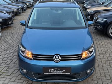 Volkswagen Touran - 8