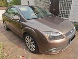 Ford Focus CC 2.0 mit LPG-Gasanlage - : mit Gasanlage