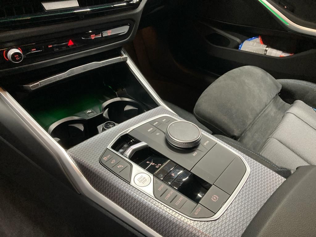 BMW 320 - Bild 11