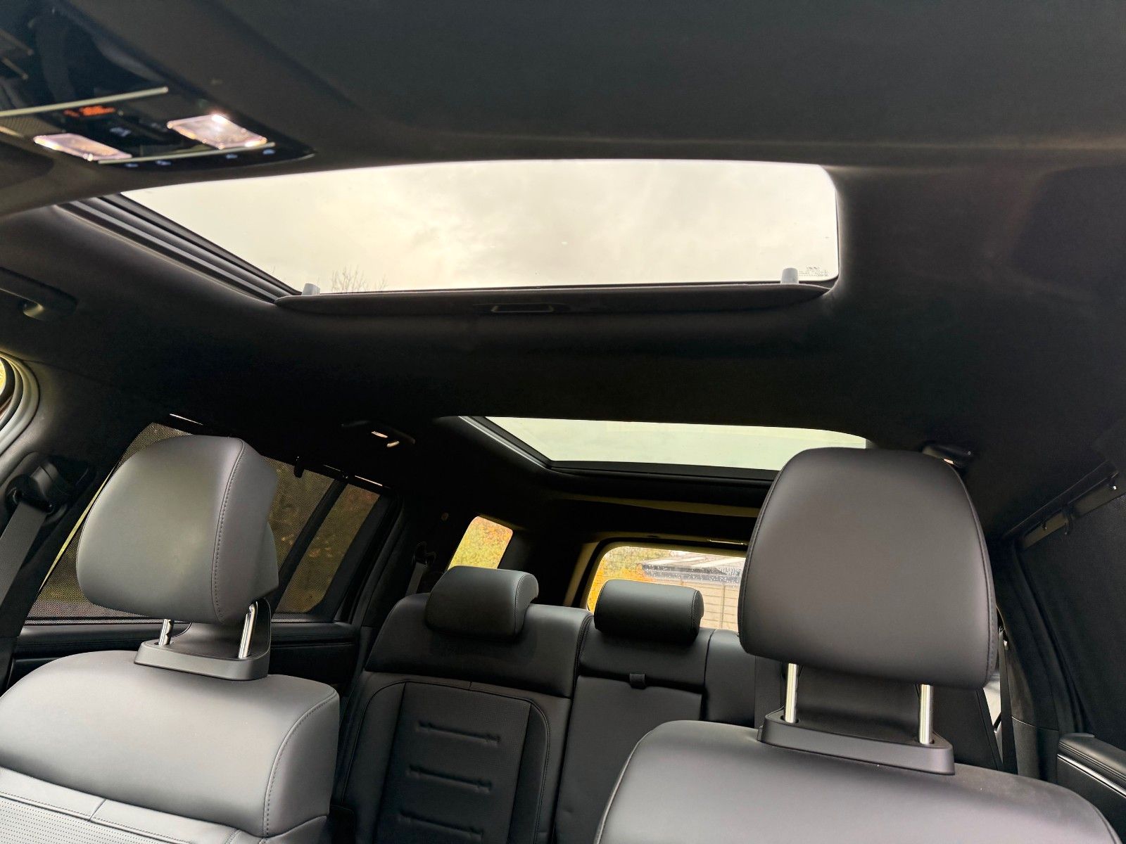 Fahrzeugabbildung Hyundai SANTA FE 1.6T-GDI HEV Blackline *Standhzg*AHK*