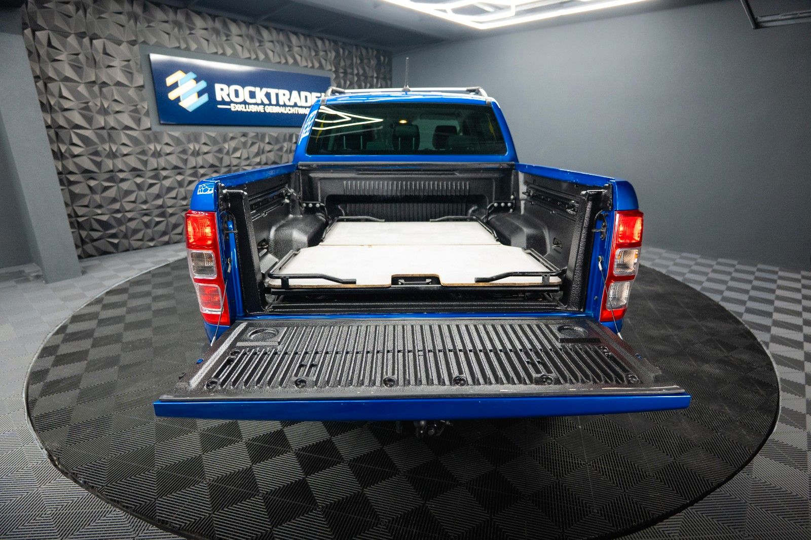 Fahrzeugabbildung Ford Ranger Limited Doppelkabine 4x4 *ACC*LED*DAB*