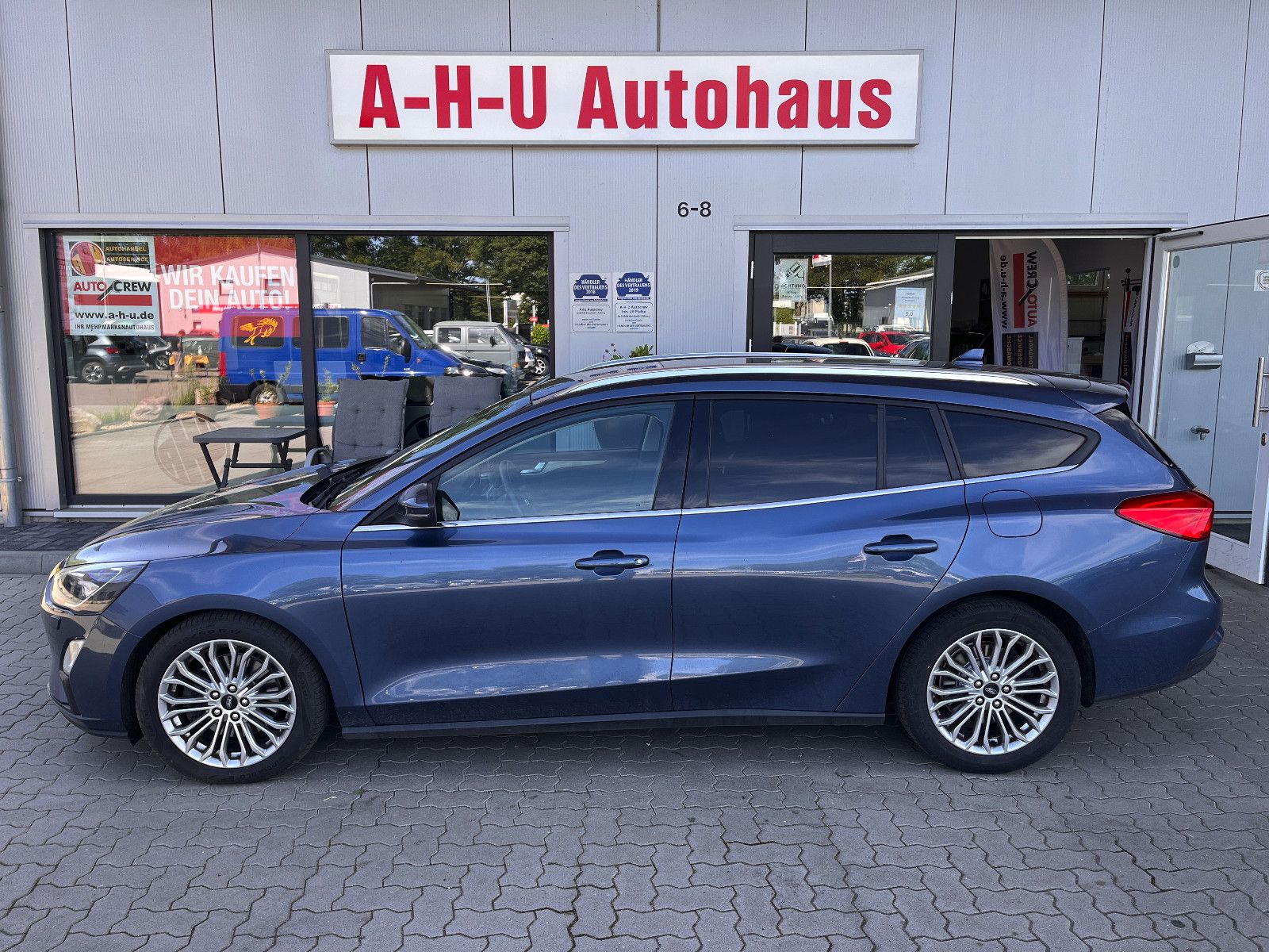 Fahrzeugabbildung Ford Focus Turnier Titanium