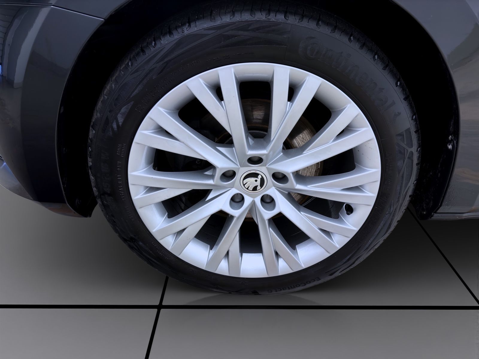 Skoda Superb - Bild 9