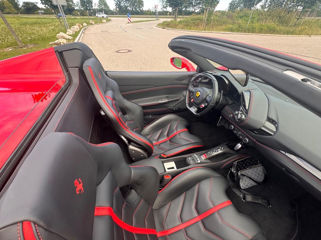 Ferrari 488 Spider