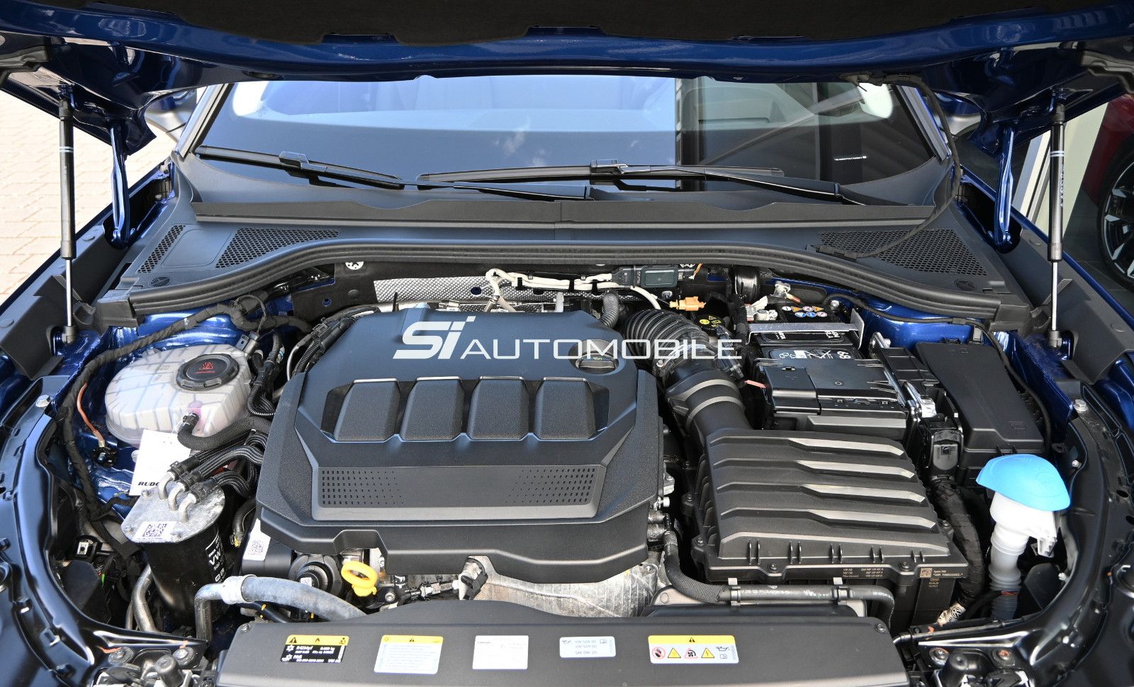 Fahrzeugabbildung SKODA Superb 2.0 TDI L&K Combi °ACC°AHK°HUD°STHZG°360°