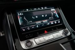 AUDI Q8 60 TFSI e | B&O | HuD | Pano | Nardo | SOFORT AUDI Q8 60 TFSI e | B&O | HuD | Pano | Nardo | SOFORT