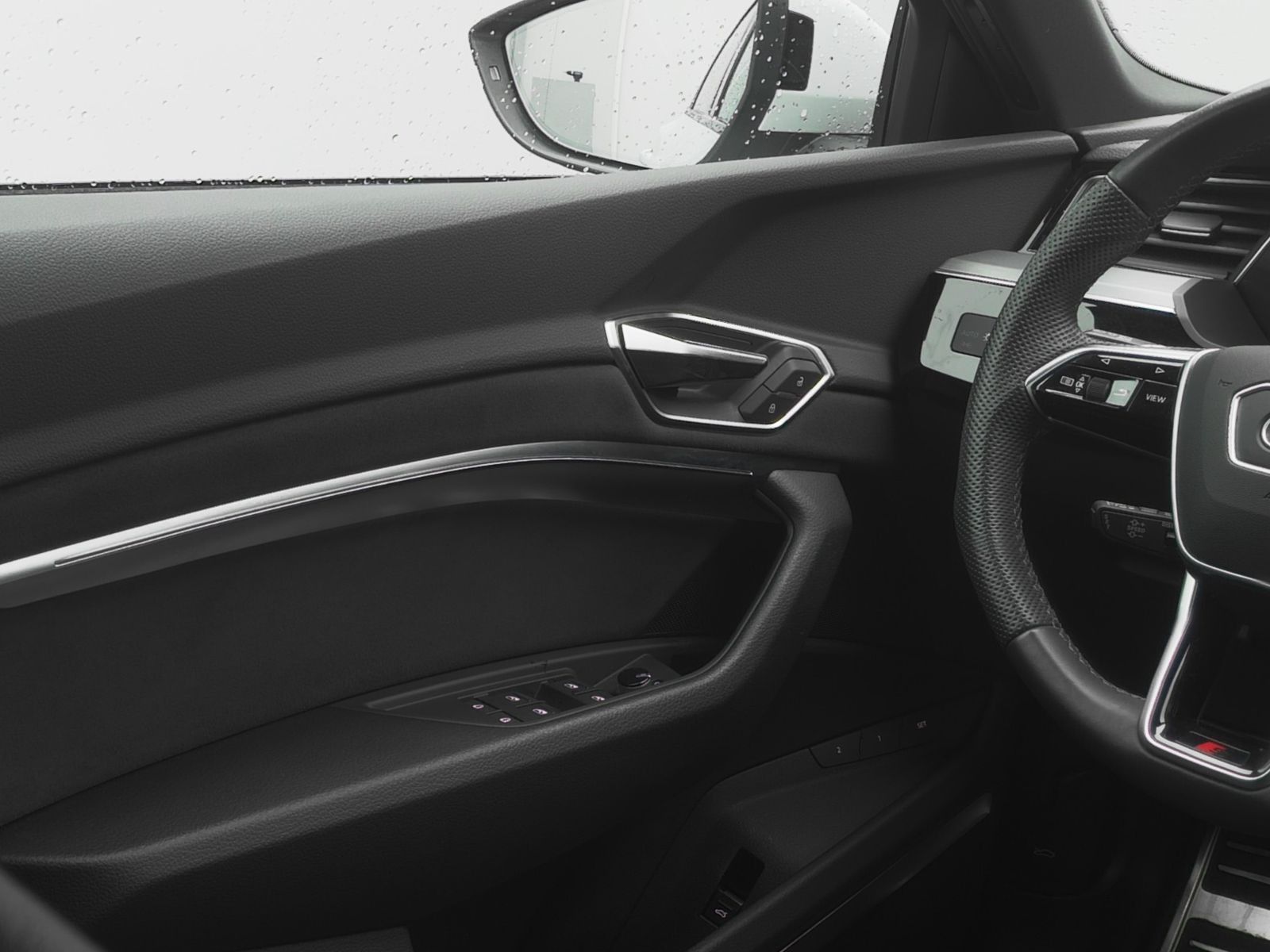 Audi Q8 e-tron - Bild 13
