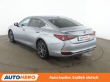 Lexus ES 300h Business Aut.*NAVI*LED*TEMPO*CAM*PDC*SHZ - Lexus ES 300 aus 2024