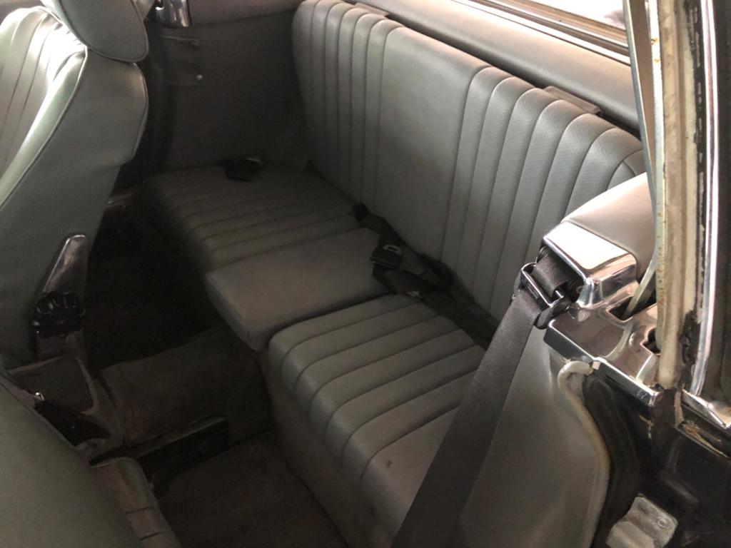 Mercedes-Benz SL 560