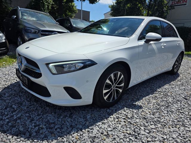 MERCEDES-BENZ A 180 d