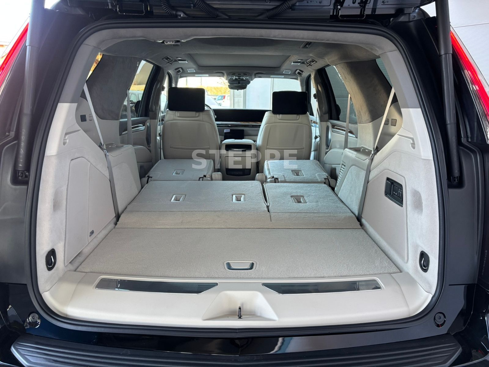 Cadillac Escalade FACELIFT MY26 6.2 V8 Platinum Luxury24"