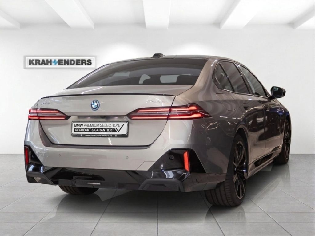 BMW 530 exMSport+AHK+Panorama+Navi+HUD+LED+RFK+Leder imagem 3