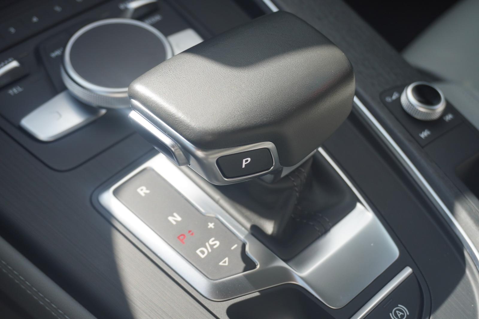 Audi A5 Coupe 2.0 TFSI S-Tronic LED Navi Leder PDC