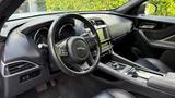 Jaguar F-Pace D300 AWD PRESTIGE NAVI-KAMERA LED-AHK - Jaguar Gebrauchtwagen in Hamburg
