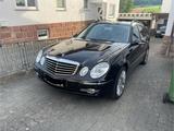 Mercedes-Benz E 280 T AVANTGARDE