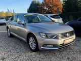 Volkswagen Passat Lim. Comfortline*TÜV+Service Neu*Garantie - Volkswagen Passat in Halle