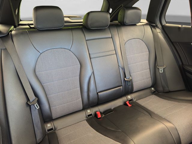 Fahrzeugabbildung Mercedes-Benz C 300 T de Avantgarde+Pano+Burmester+CarPlay