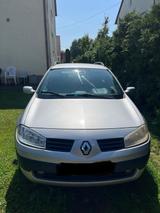 Renault Megane II 2 Grandtour 1,6l - Renault Megane aus 2005: Kombi