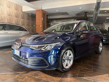 Volkswagen Golf - 1