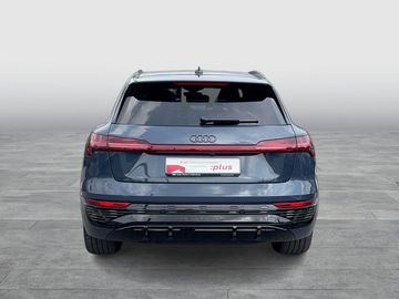 Audi Q8 e-tron - 4