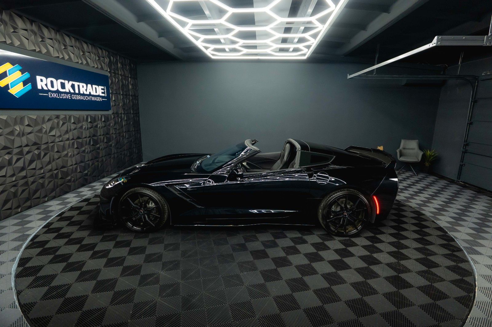Fahrzeugabbildung Corvette C7 6.2 V8 Stingray 3LT Z06-Design Targa Perform.