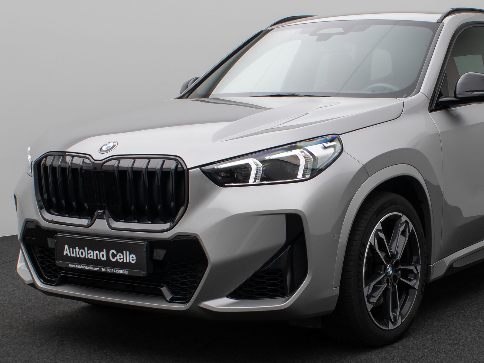Fahrzeugabbildung BMW X1 xD23i M Sport 360°HUD DAB H/K AHK Komfort 19"