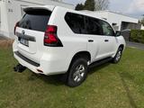 Toyota Land Cruiser 2.8 D-4D Automatik - - gebrauchte Toyota Land Cruiser aus dem Jahr 2021