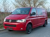 Volkswagen T5 Kombi lang 4Motion 6-Sitze Navi Xenon AHK - Volkswagen T5 Kombi mit Diesel-Antrieb: Automatik