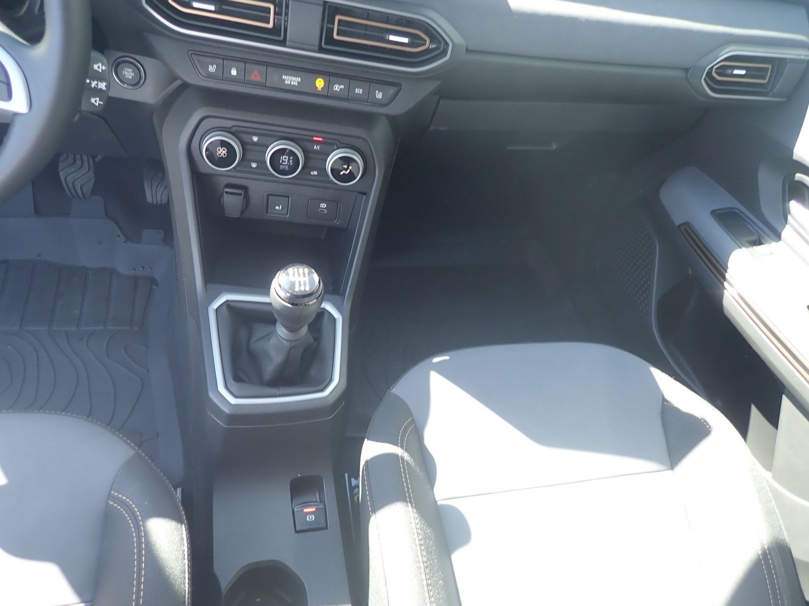 Fahrzeugabbildung Dacia Jogger Extreme TCe 110