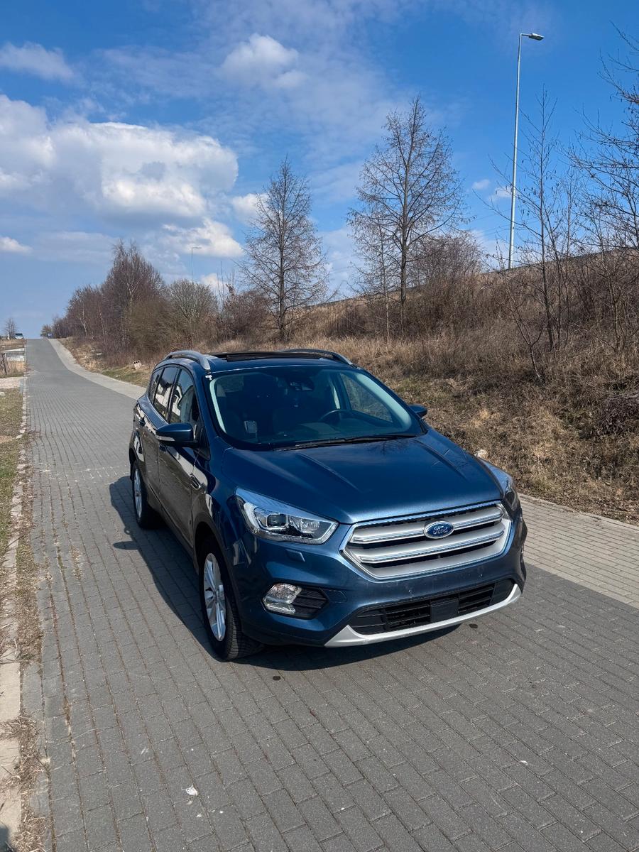 Ford Kuga Titanium PANORAMA NAVI AUTOMATIK