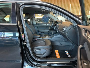 Audi A3 Sportback 30 TFSI design *2. Hand*Klima*Navi*