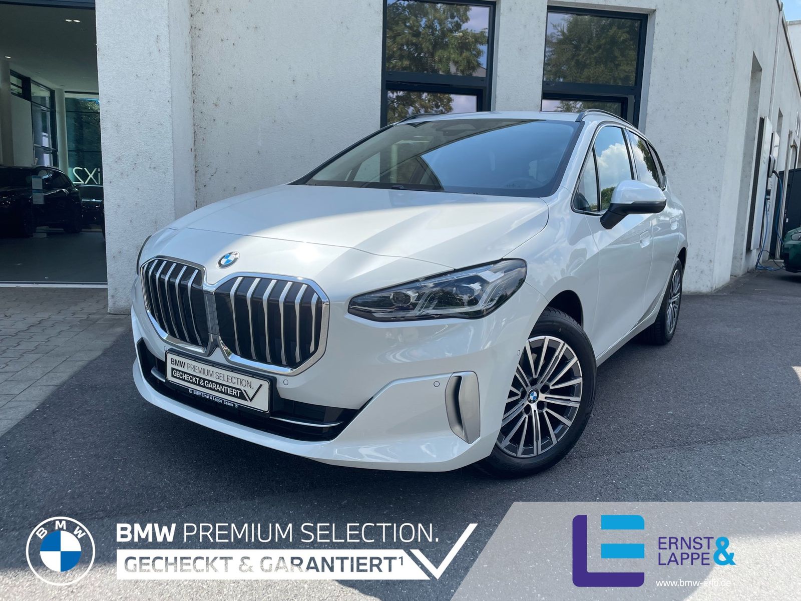 BMW 220i AT Luxury Line AHK Pano HK Massage foto 1