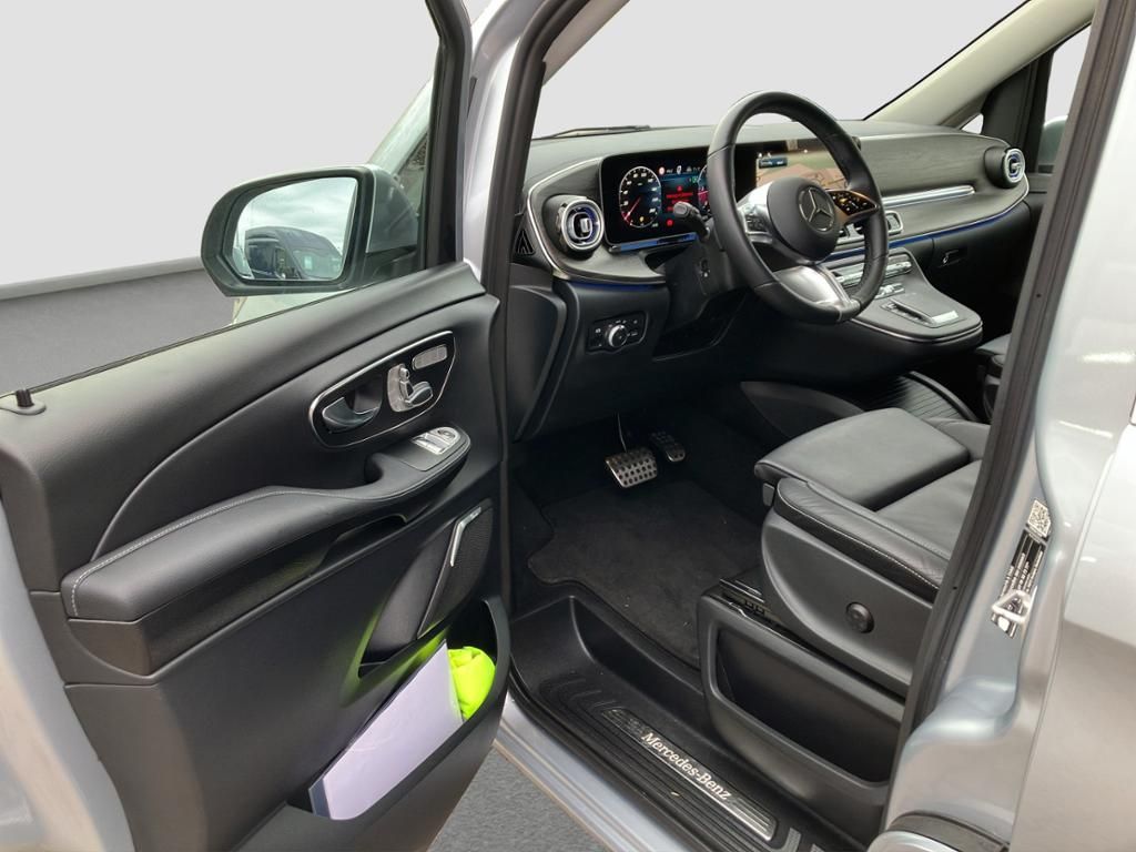 Fahrzeugabbildung Mercedes-Benz V 300 d AVANTGARDE Lang *Navi*Sportp.*el.Heck