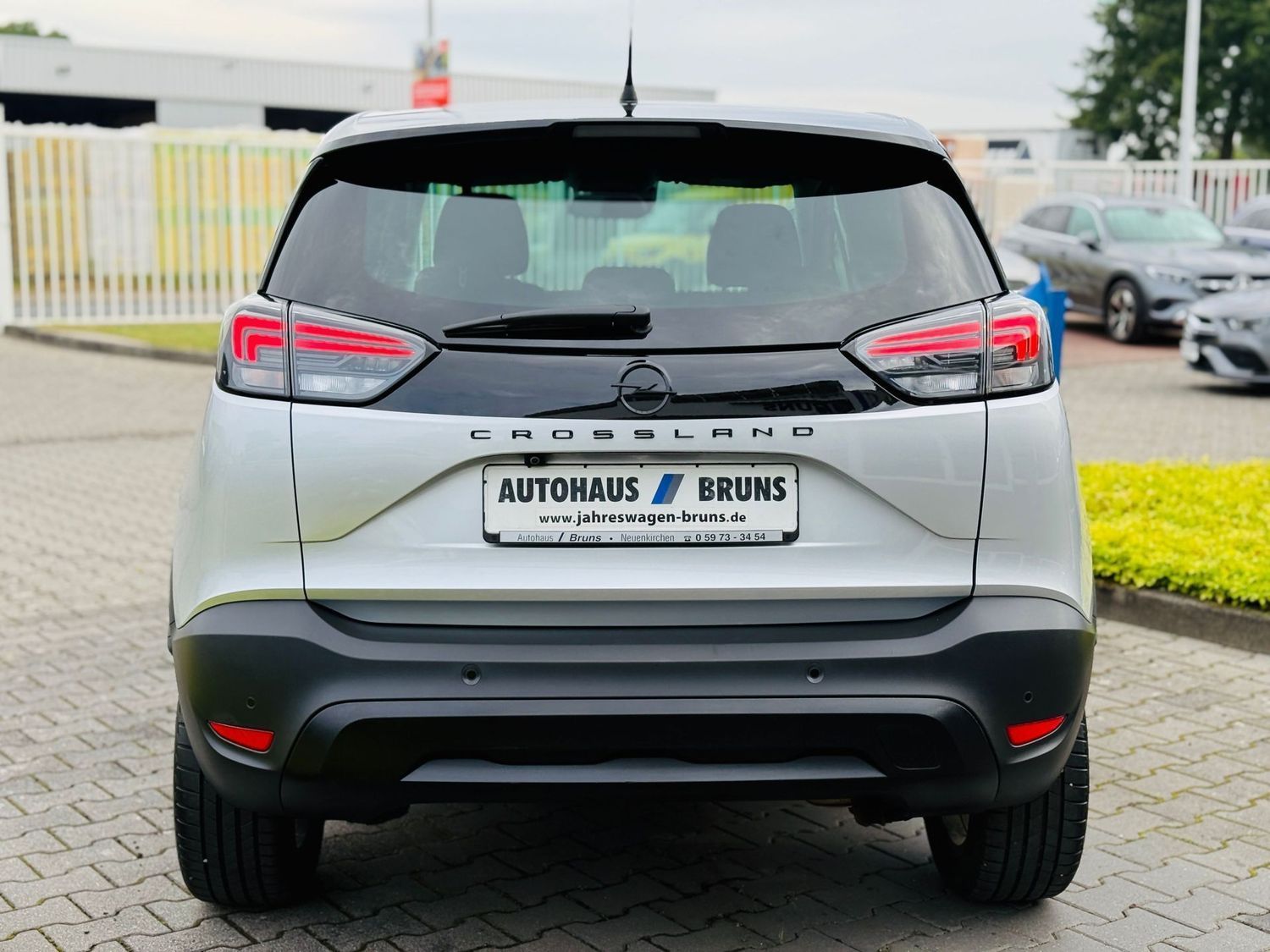Fahrzeugabbildung Opel Crossland X 1,2 T ENJOY, Navi, LED, RFK, PTS, SH
