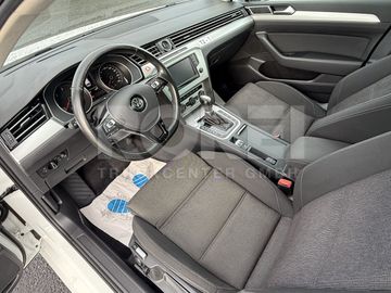 Volkswagen Passat Variant - 11