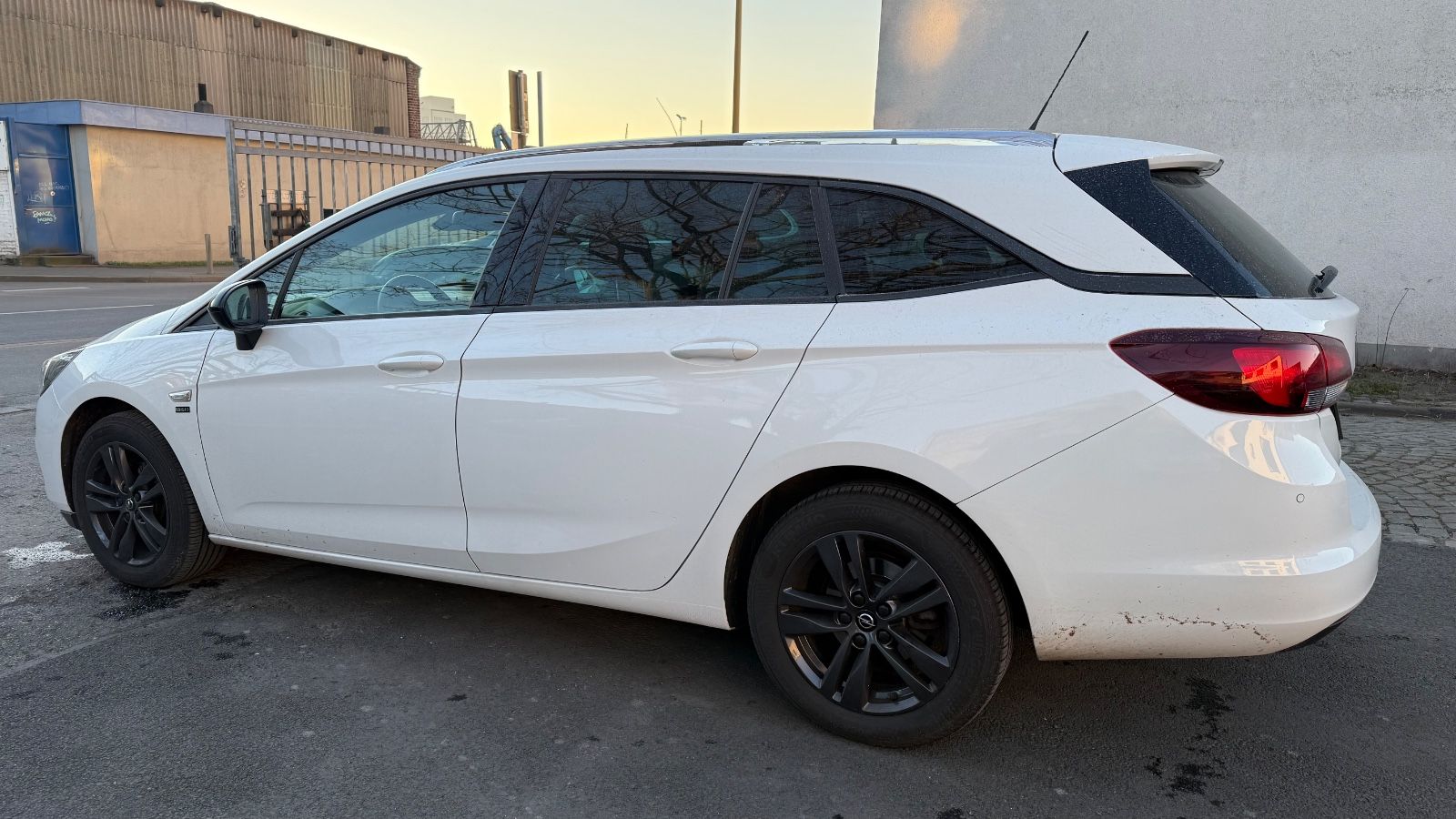 Fahrzeugabbildung Opel Astra K Sports Tourer Opel 2020 Start/Stop