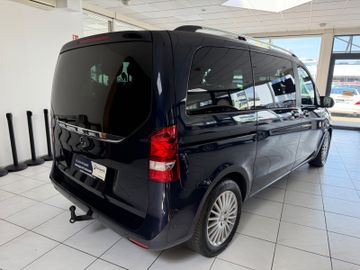 Mercedes V 220 - 5