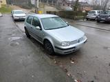 Volkswagen golf 4 1.6 sr - Volkswagen Golf aus 2003: 1.6