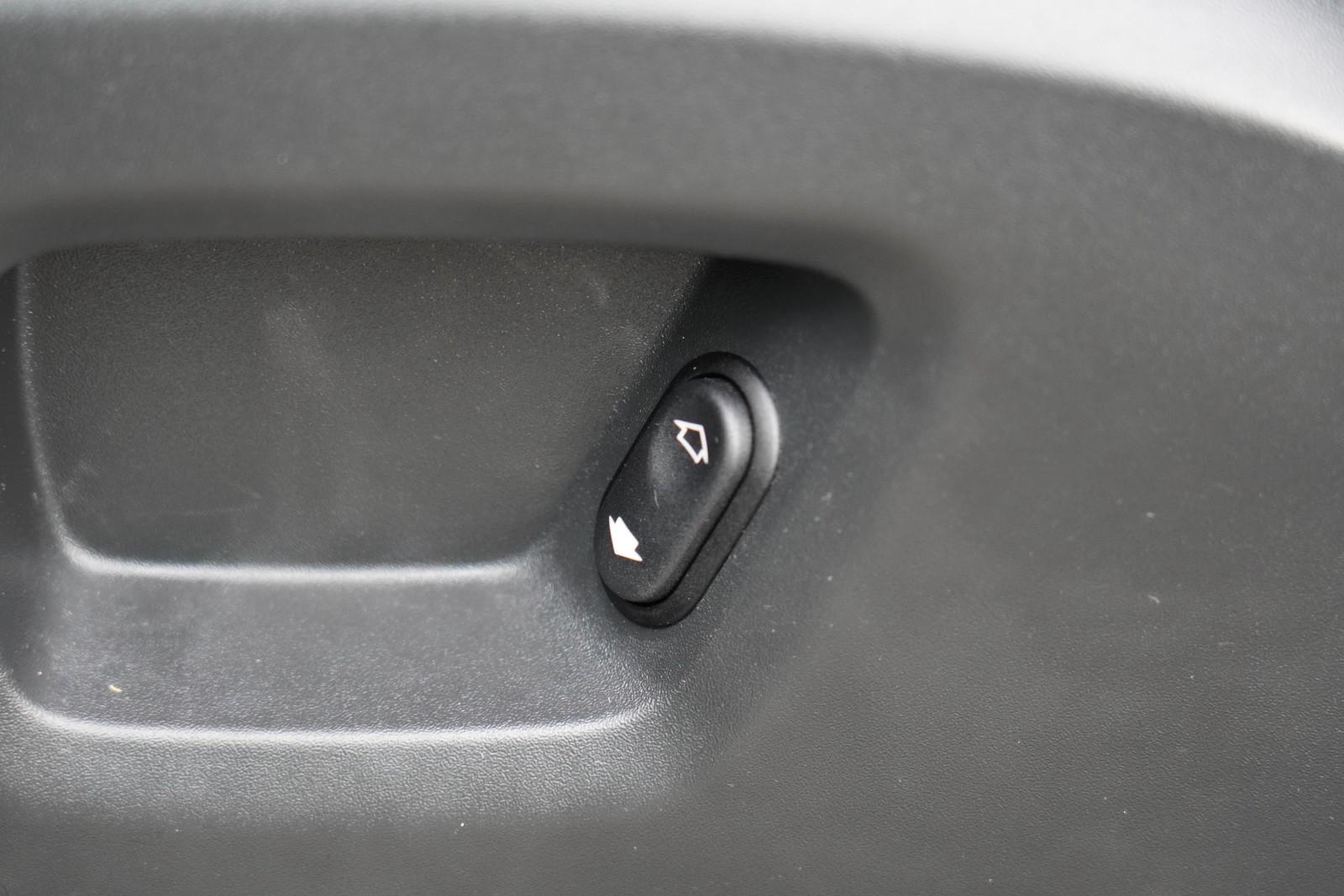 Land Rover Range Rover Sport SE MIT 3 JAHREN GARANTIE !!!