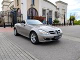 Mercedes-Benz SLK 280 R171|2.H|Rostfrei|MB-Scheckheft|AIRSCARF - Mercedes-Benz Cabrio aus dem Jahr 2006