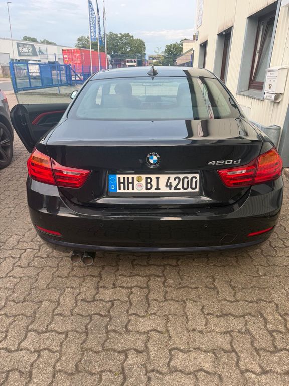 Image of BMW 320