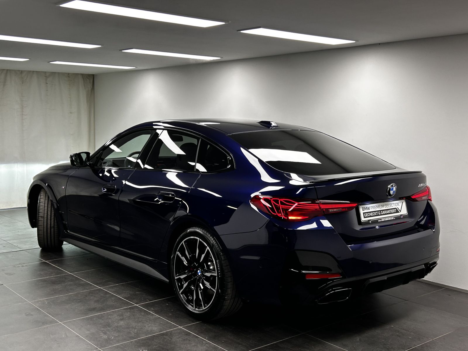 BMW M440i xDrive Gran Coupé M Sportpaket Pro Harman/ imagem 3