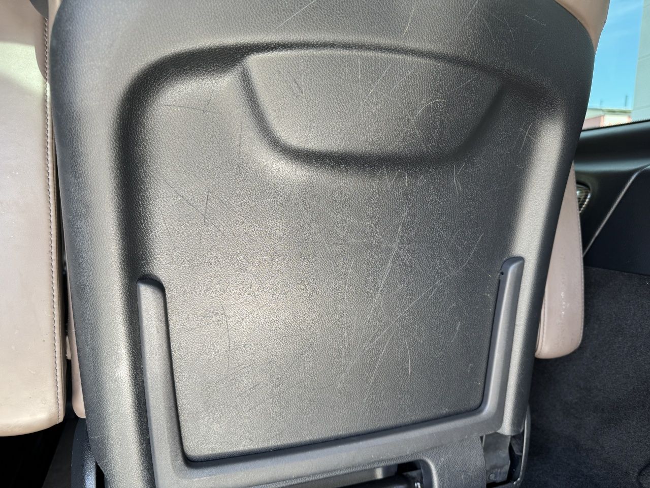 Fahrzeugabbildung Mercedes-Benz V 300d Avantgarde Ed. 4x4 Distronic*AHK*Standhzg